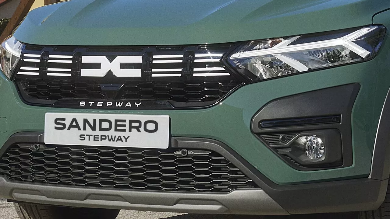 Dacia Sandero Stepway grille