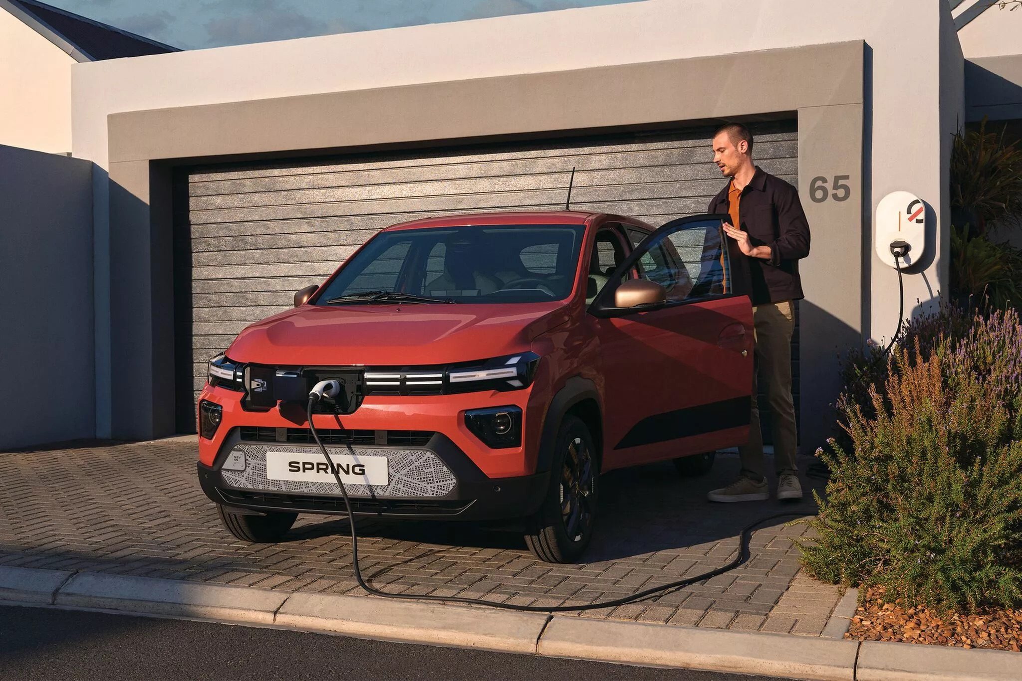 Dacia Spring opladen