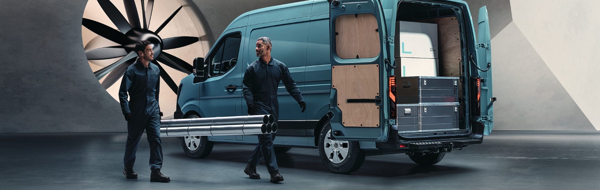 Renault Master header