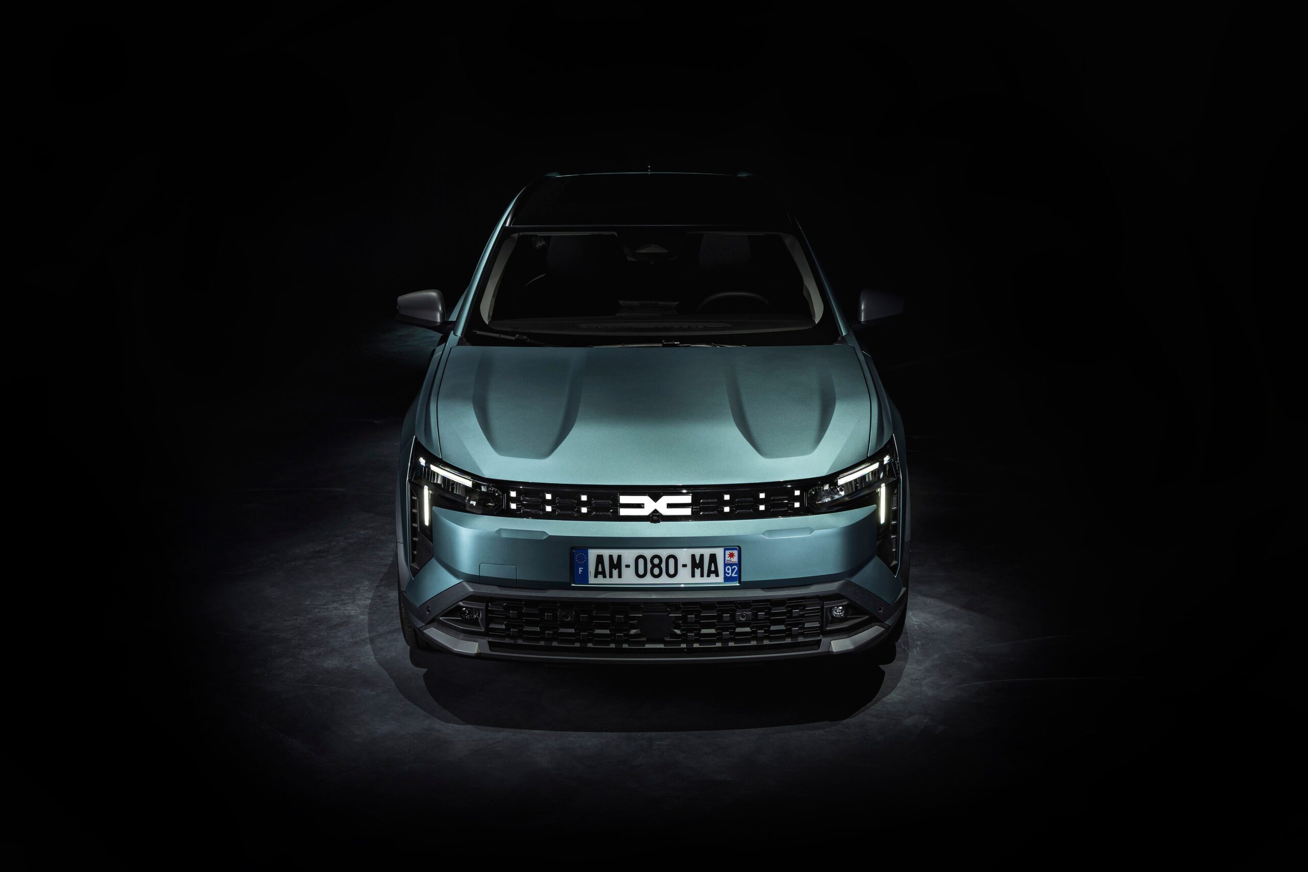 Nieuwe Dacia Striker grille